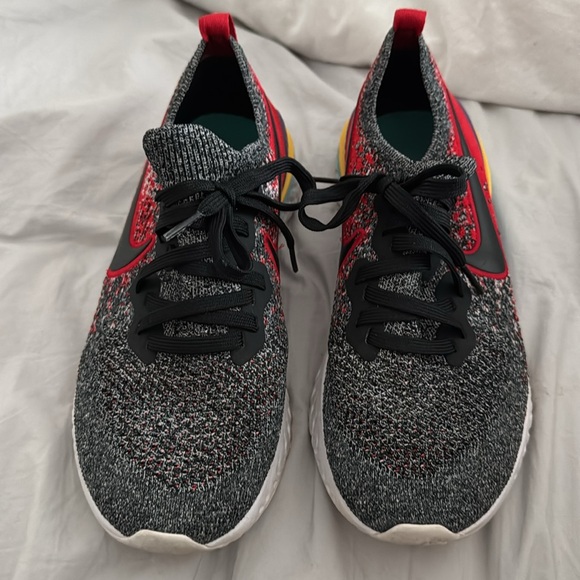 Epic React Flyknit 2 "Black/Hyper Jade" sneakers - Picture 2 of 6